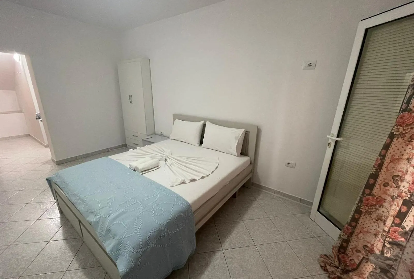 Apartament Senja Sarandë アパート